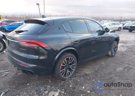 2024 Maserati Grecale Modena z USA, uszkodzony, nr VIN ZN6PMDBA8R7456119